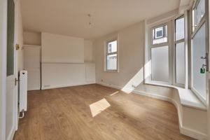 Family Room- click for photo gallery